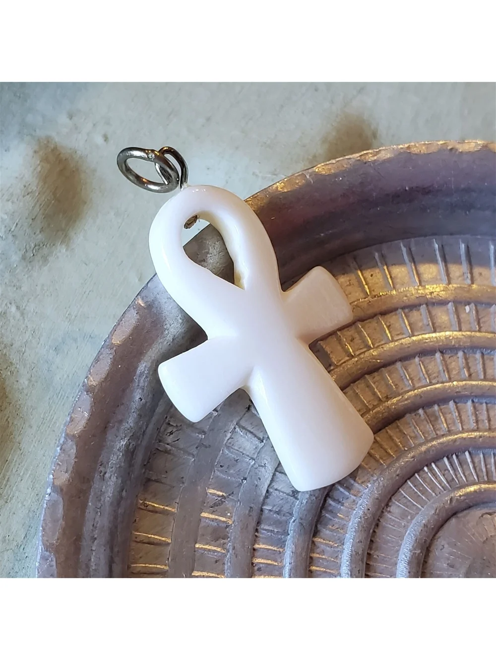 Hand Carved India Ankh Amulet Talisman White Camel Bone Pendant for Necklaces